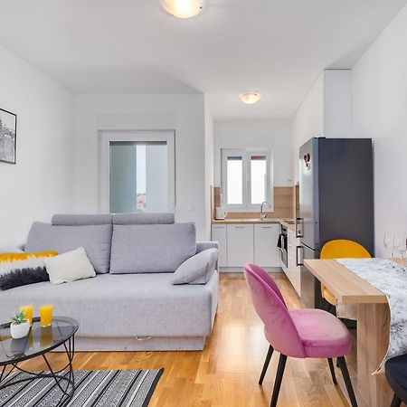 Apartment Roni + Besplatan Parking Zára Kültér fotó
