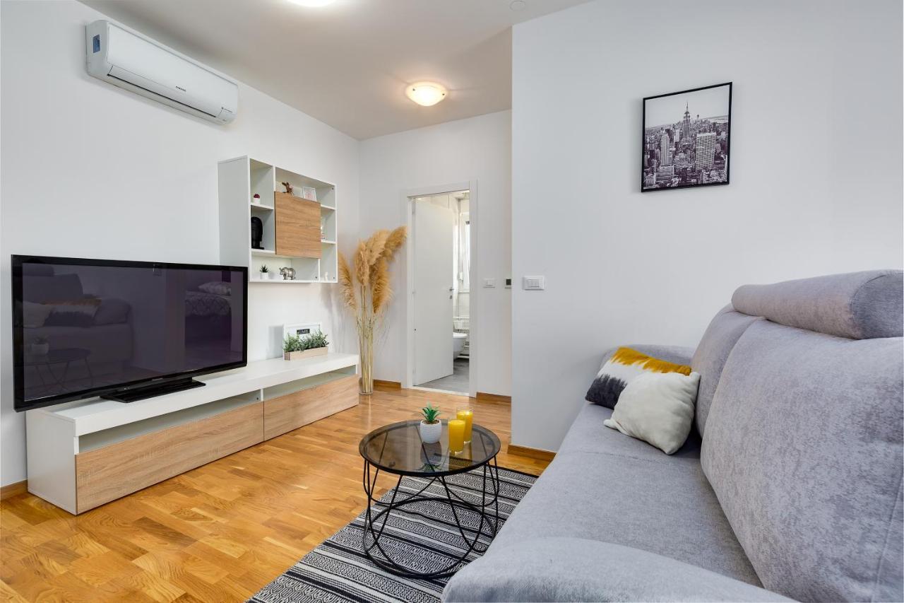 Apartment Roni + Besplatan Parking Zára Kültér fotó